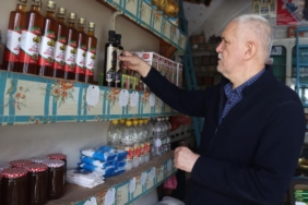 100-yillik-bakkal-h-l-acik-icine-girenler-zaman-yolculugu-yapiyor-1-NUCMKkEw.jpg