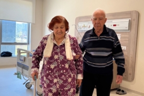 inme-geciren-82-yasindaki-ogretmen-robotik-rehabilitasyonla-yeniden-yurumeye-basladi-8su2Gtl5.jpg